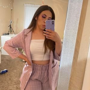 Meet your Posher, Edith